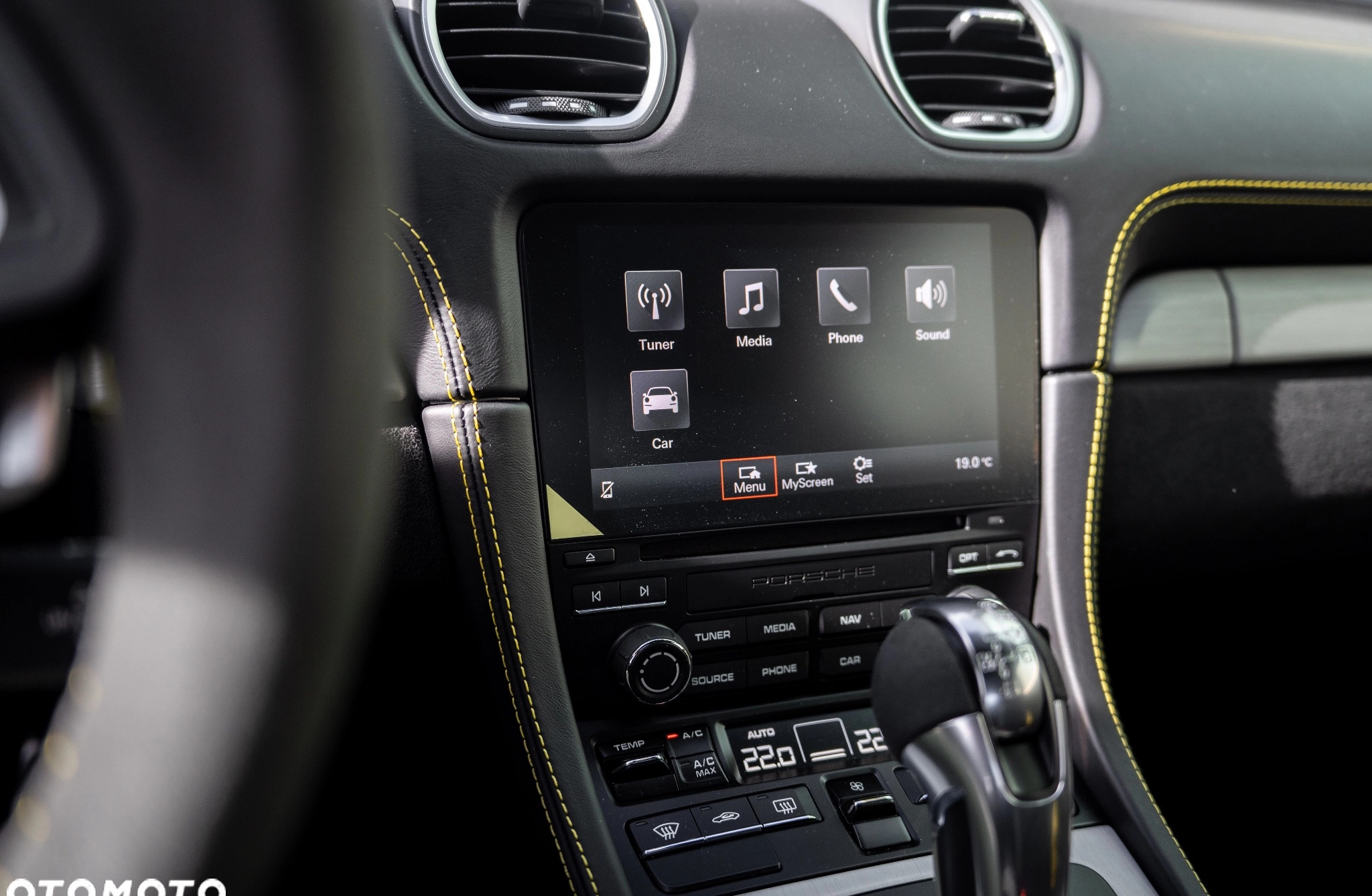 Porsche 718 Cayman cena 664077 przebieg: 10300, rok produkcji 2022 z Siemiatycze małe 407